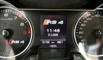 AUDI RS4 AVANT completo