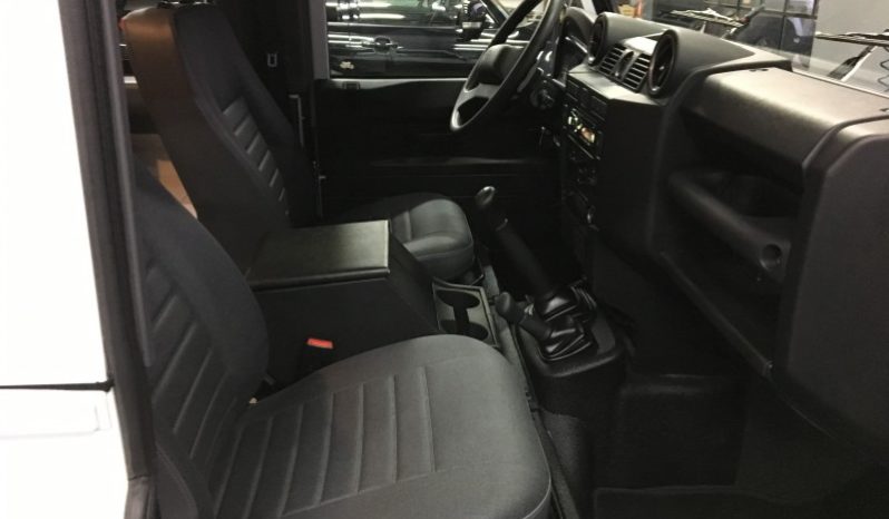 Land Rover DEFENDER 90 TD4 S.W. “E” N1 AUTOCAR 2014 completo