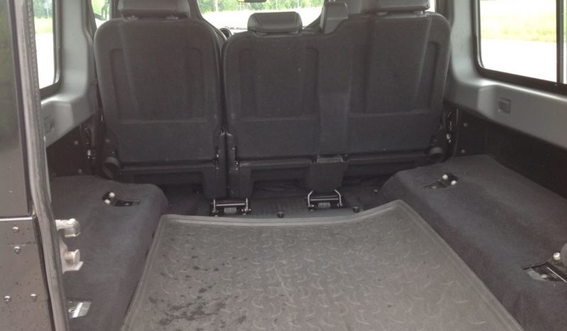 LAND ROVER DEFENDER 110 TD4 SVX 60TH ANNIVERSARY completo