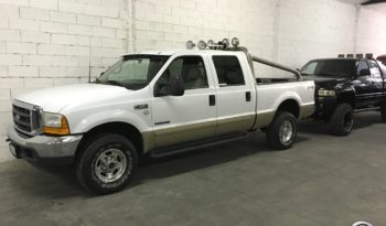 FORD F350 LARIAT SUPER DUTY completo