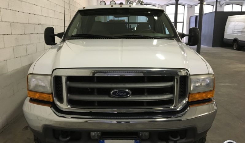 FORD F350 LARIAT SUPER DUTY completo