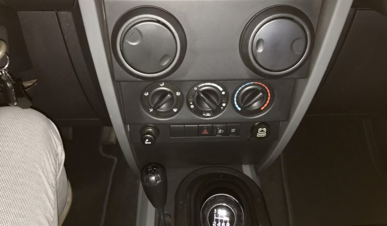 JEEP WRANGLER 2.8 CRD SPORT completo