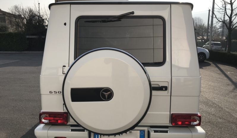 MERCEDES G500 V8 CORTA completo