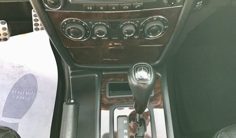 MERCEDES G500 V8 CORTA completo