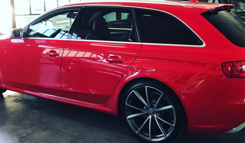 AUDI RS4 AVANT completo