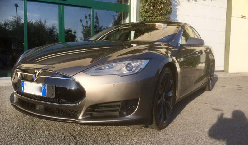 TESLA MODEL S 85D completo