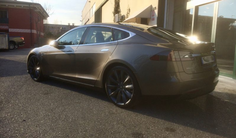 TESLA MODEL S 85D completo