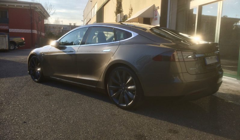 TESLA MODEL S 85D completo