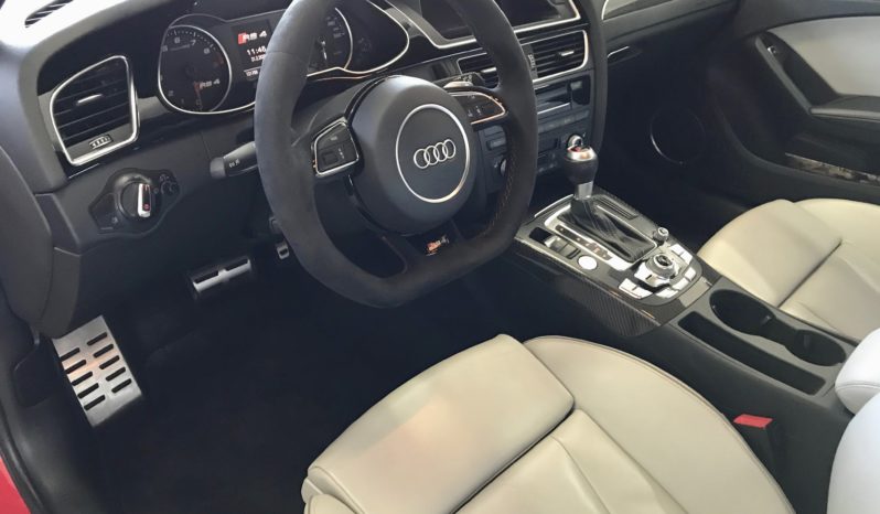 AUDI RS4 AVANT completo