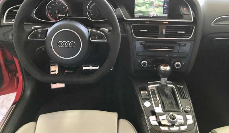 AUDI RS4 AVANT completo