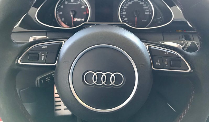 AUDI RS4 AVANT completo