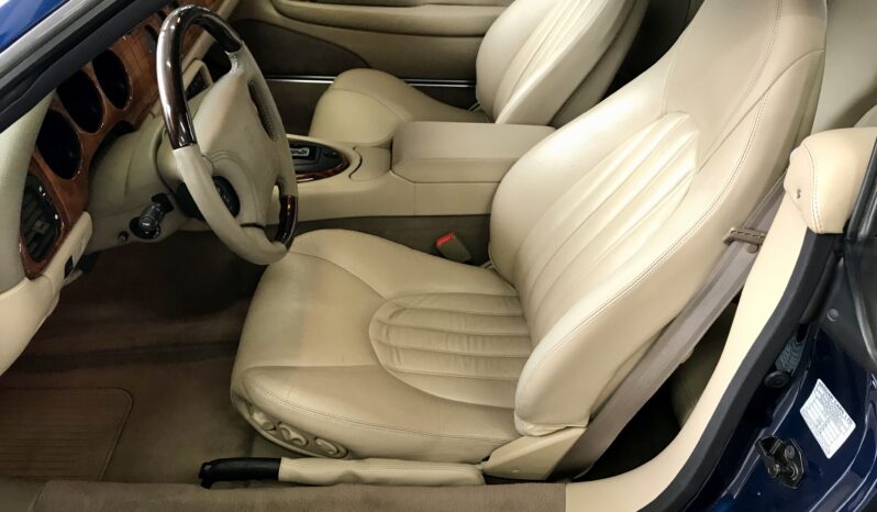 JAGUAR XK8 CONVERTIBILE completo