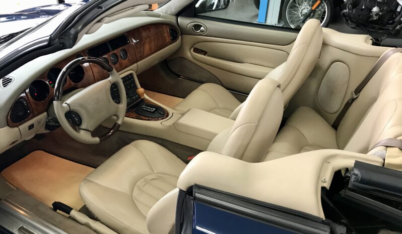 JAGUAR XK8 CONVERTIBILE completo