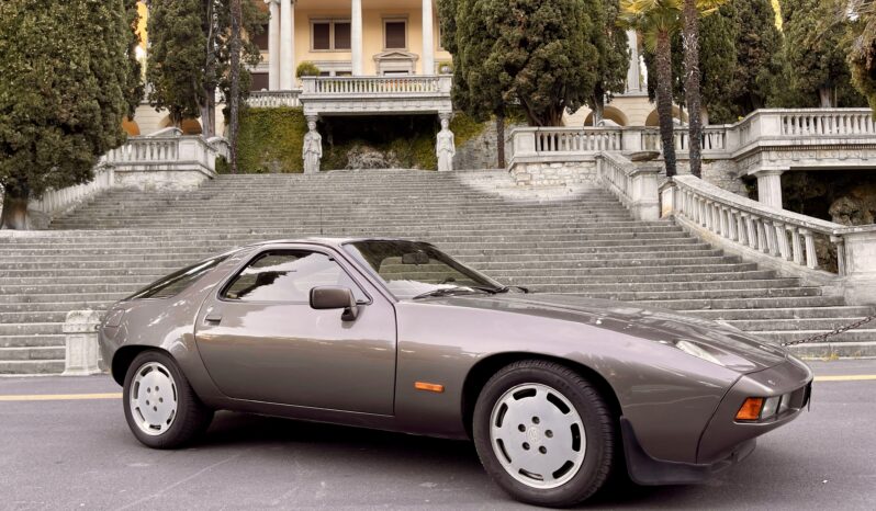 PORSCHE 928 completo