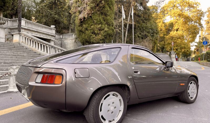 PORSCHE 928 completo