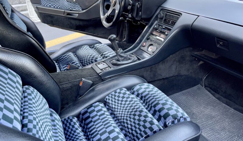 PORSCHE 928 completo