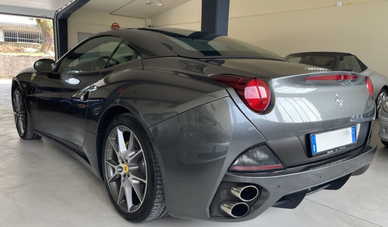 FERRARI CALIFORNIA 4.3 DCT completo