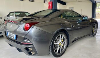 FERRARI CALIFORNIA 4.3 DCT completo